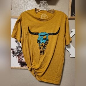 Rowdy Crowd Clothing Desert Skull Graphic tee